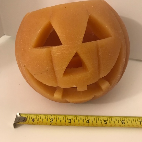 Jack-o-Lantern Tea Light Halloween Pumpkin Candle - Picture 4 of 4